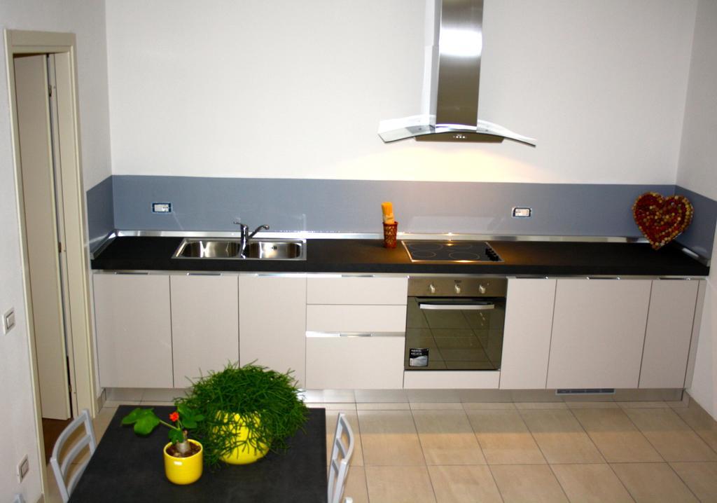 Gilda E Vesuvio Appartement Bergamo Kamer foto