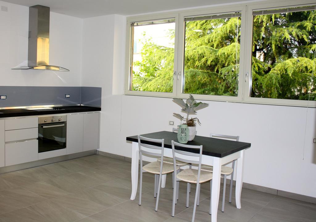 Gilda E Vesuvio Appartement Bergamo Kamer foto